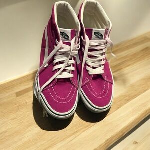 Hot pink Vans women size 8.5, great condition, only worn 3 times.